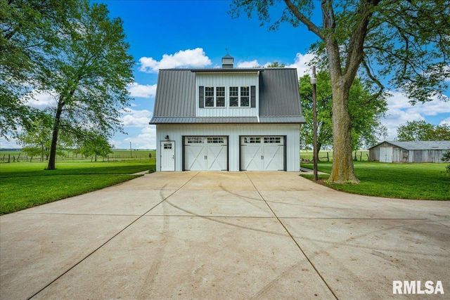 701 E PEARL Street, Tremont, IL 61568