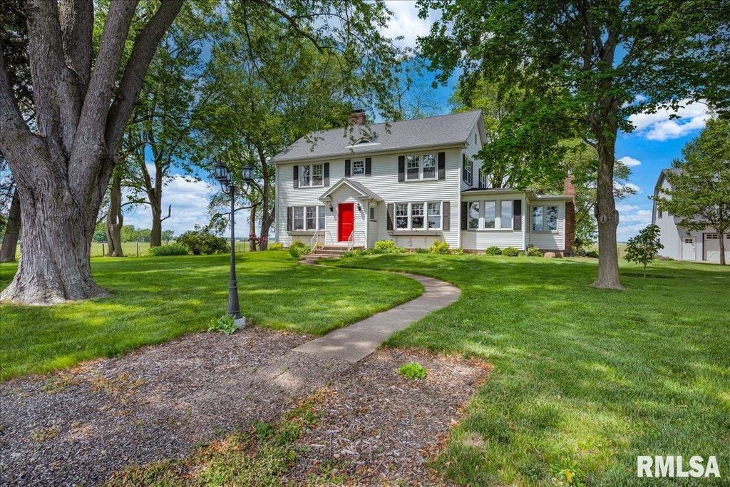701 E PEARL Street, Tremont, IL 61568