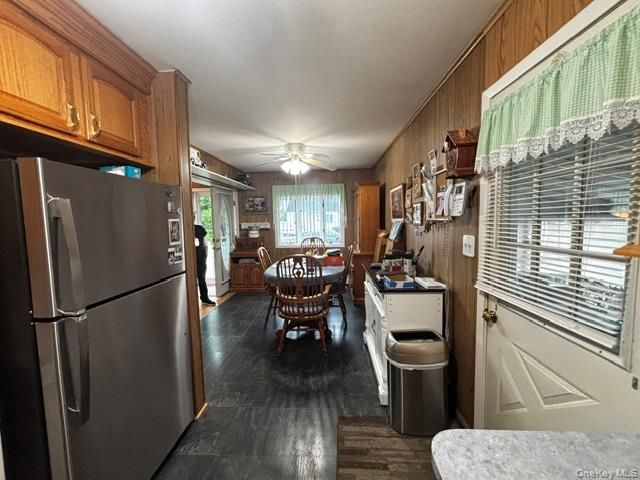 45 W Clearwater Road, Lindenhurst, NY 11757