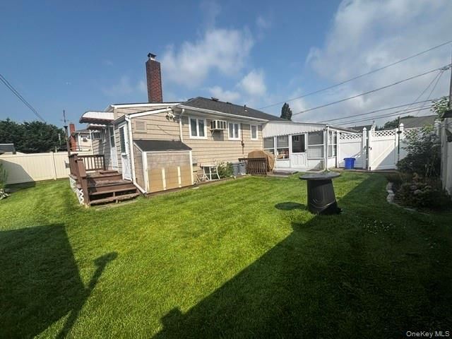 45 W Clearwater Road, Lindenhurst, NY 11757