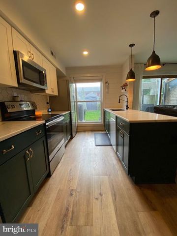228 FAIRVIEW AVE, Lancaster, PA 17603