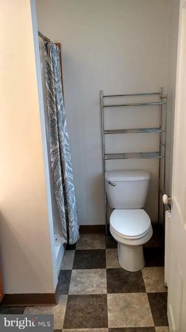 13 E WALNUT ST, Lancaster, PA 17602