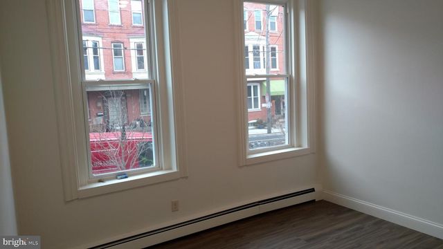 13 E WALNUT ST, Lancaster, PA 17602