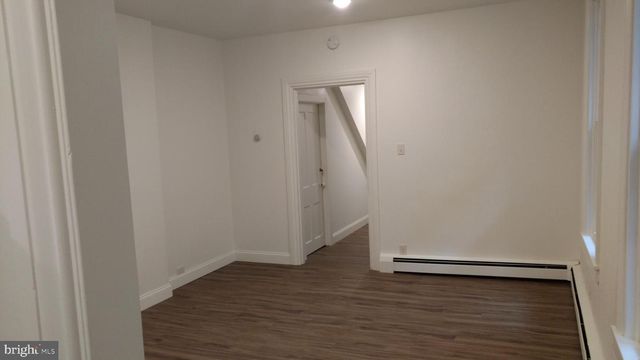 13 E WALNUT ST, Lancaster, PA 17602