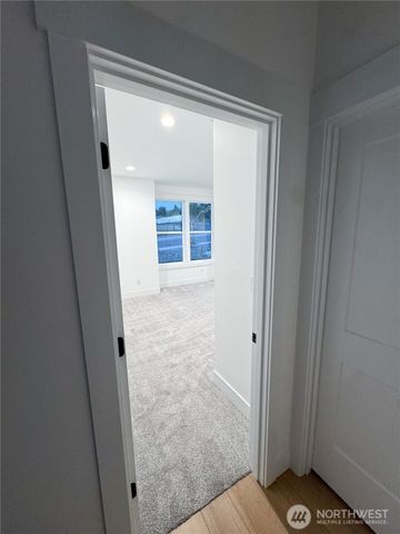 146 33rd Street, East Wenatchee, WA 98802