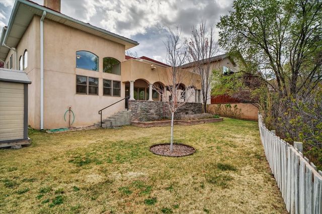 4288 Ridgeway Drive, Los Alamos, NM 87544