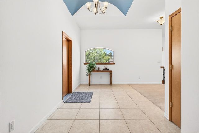 4288 Ridgeway Drive, Los Alamos, NM 87544