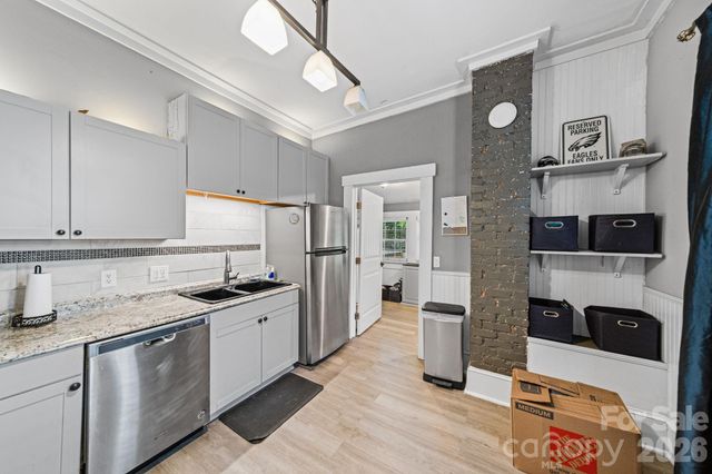 116 W 4th Avenue, Gastonia, NC 28052