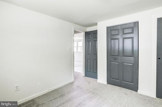 2218 HARLACKER LN, Dover, PA 17315