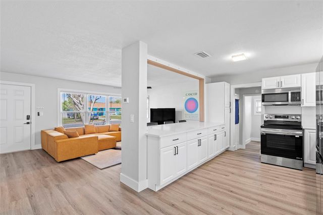 2003 6TH PLACE SW, Largo, FL 33770