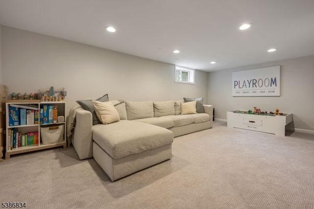 21 Delmar Ave, Morris Twp., NJ 07950