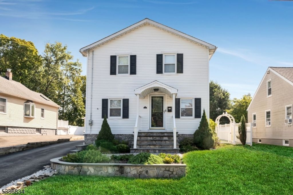 21 Delmar Ave, Morris Twp., NJ 07950