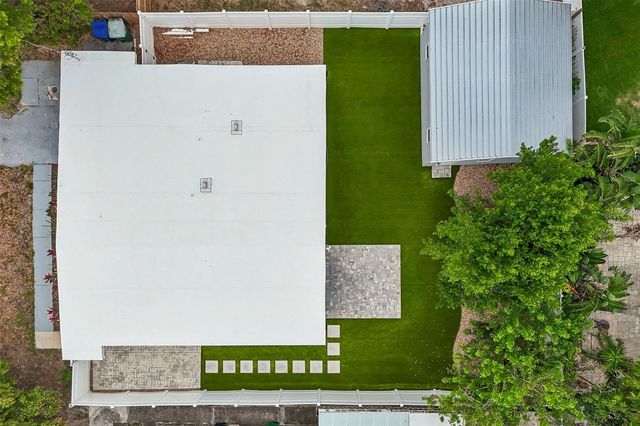 4114 W OLIVE STREET, Tampa, FL 33616