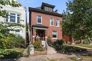 3629 Russell Boulevard, St Louis, MO 63110