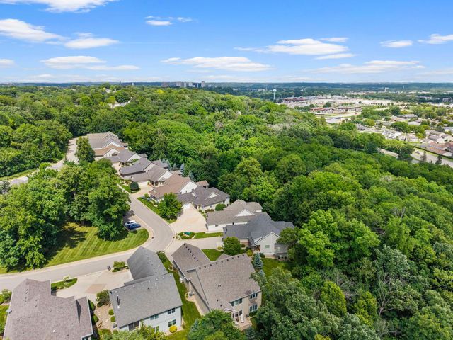 1544 Salem Court SW, Rochester, MN 55902