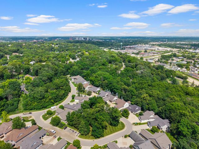 1544 Salem Court SW, Rochester, MN 55902