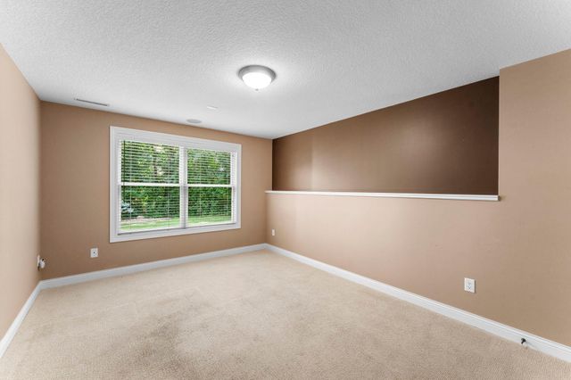 1544 Salem Court SW, Rochester, MN 55902