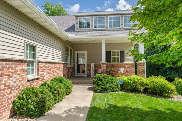 1544 Salem Court SW, Rochester, MN 55902
