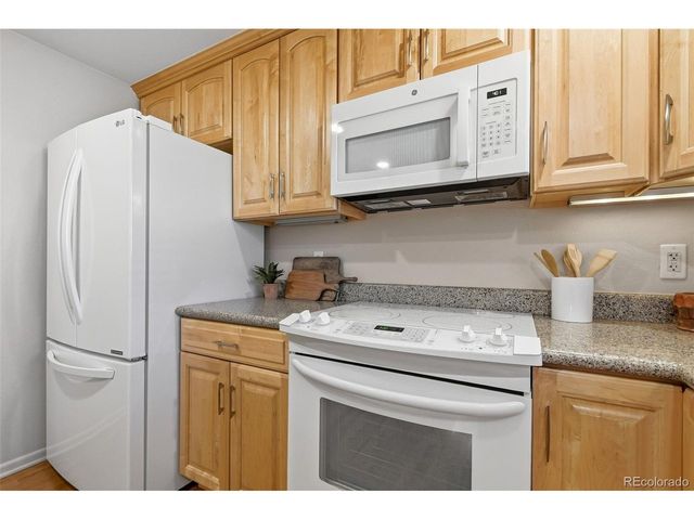 1208 S Brentwood St, Lakewood, CO 80232