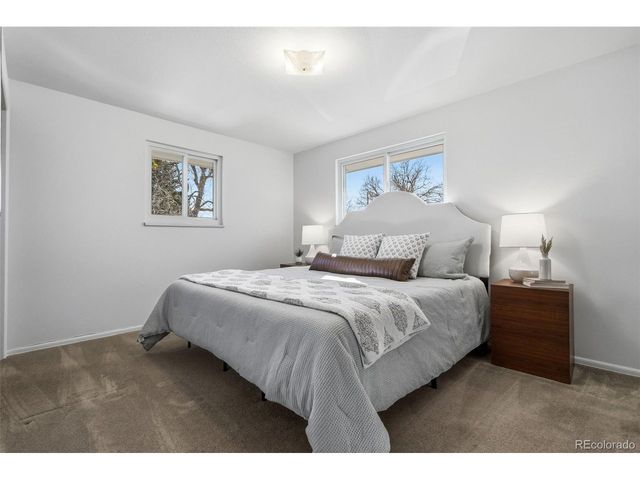 1208 S Brentwood St, Lakewood, CO 80232