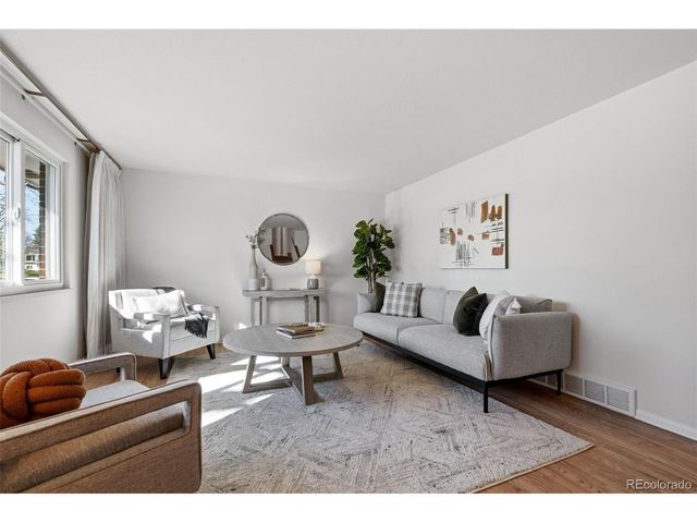 1208 S Brentwood St, Lakewood, CO 80232