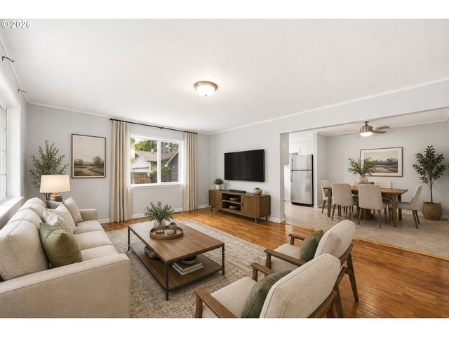 950 WILLIAMS St, Eugene, OR 97402