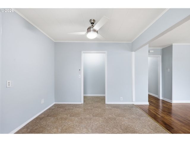 950 WILLIAMS St, Eugene, OR 97402