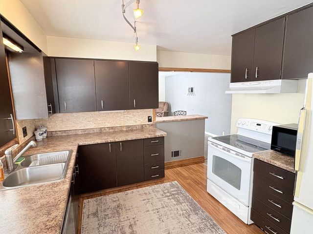 440 N 15TH STREET, Wisconsin Rapids, WI 54494