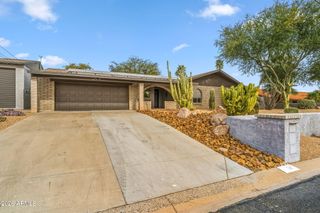 1824 E RONALD Road, Phoenix, AZ 85022
