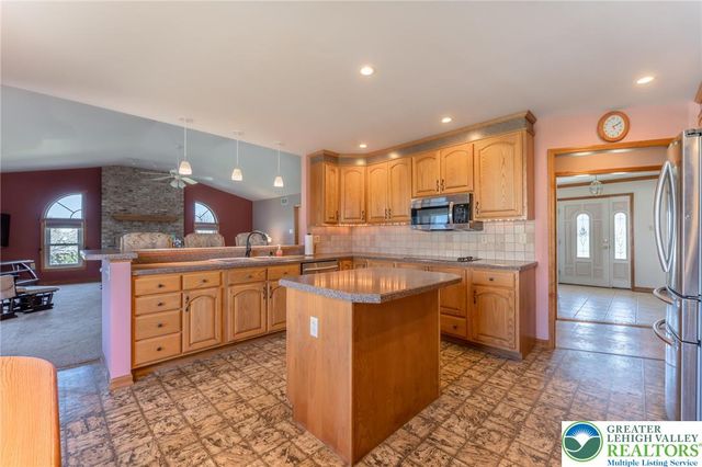 4809 Spruce Street, North Whitehall Twp, PA 18078