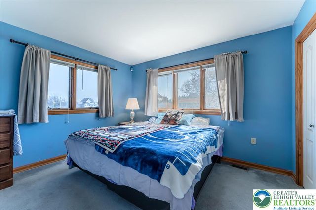 4809 Spruce Street, North Whitehall Twp, PA 18078