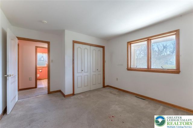 4809 Spruce Street, North Whitehall Twp, PA 18078