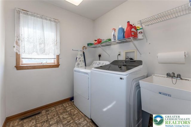 4809 Spruce Street, North Whitehall Twp, PA 18078