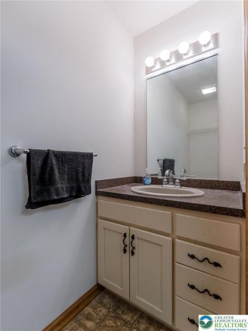 4809 Spruce Street, North Whitehall Twp, PA 18078