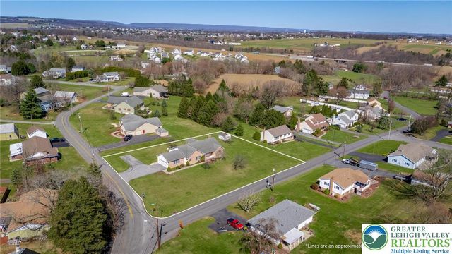 4809 Spruce Street, North Whitehall Twp, PA 18078