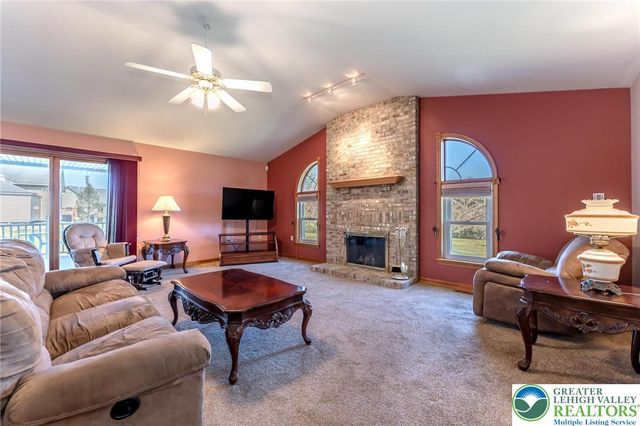 4809 Spruce Street, North Whitehall Twp, PA 18078