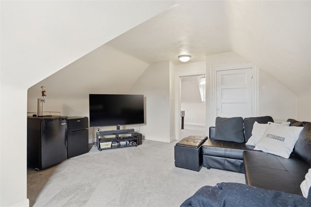 806 N Beatty St, Highland Park, PA 15206