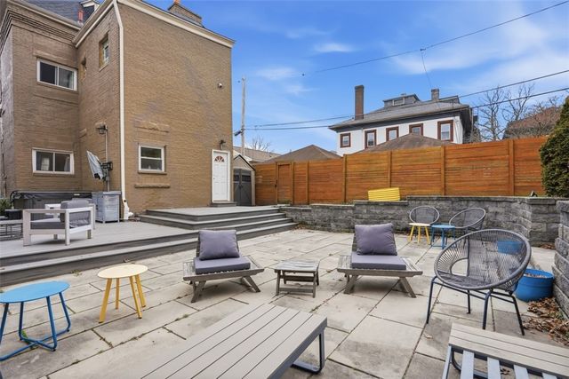 806 N Beatty St, Highland Park, PA 15206