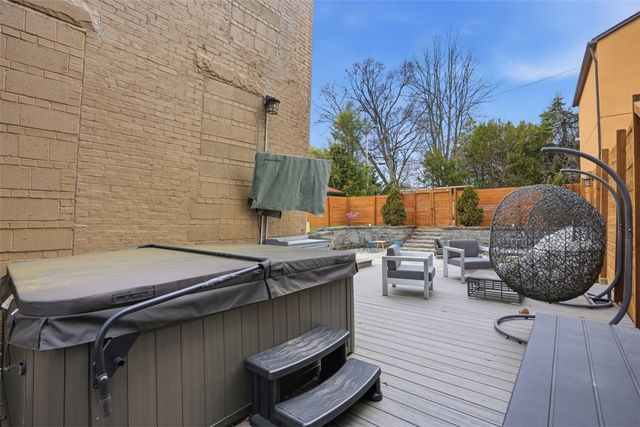 806 N Beatty St, Highland Park, PA 15206