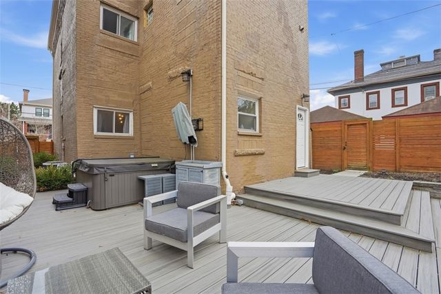 806 N Beatty St, Highland Park, PA 15206