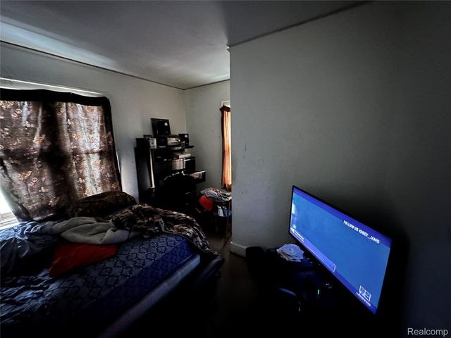 18051 Fairport Street, Detroit, MI 48205