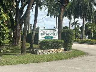 347 Fairway Cir 62, Weston, FL 33326
