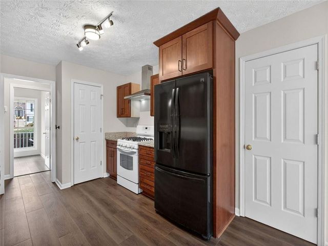 4465 Longmont Drive, Cumming, GA 30028