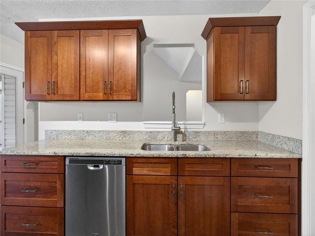 4465 Longmont Drive, Cumming, GA 30028