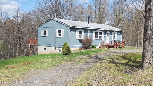 75 Nunzio Lane, Cornwallville, NY 12418