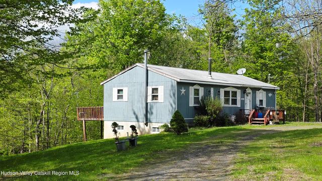 75 Nunzio Lane, Cornwallville, NY 12418