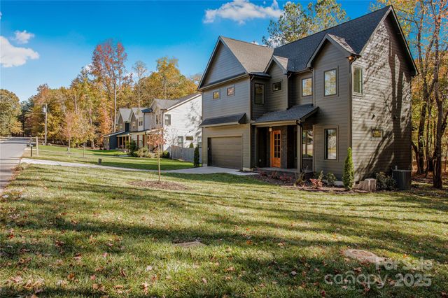 4221 Spring Street, Matthews, NC 28105