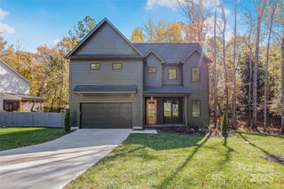 4221 Spring Street, Matthews, NC 28105