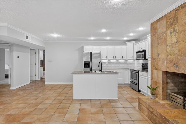 5930 Birchbrook Drive 204, Dallas, TX 75206