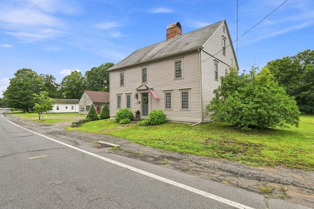17 Main Street, Wales, MA 01081